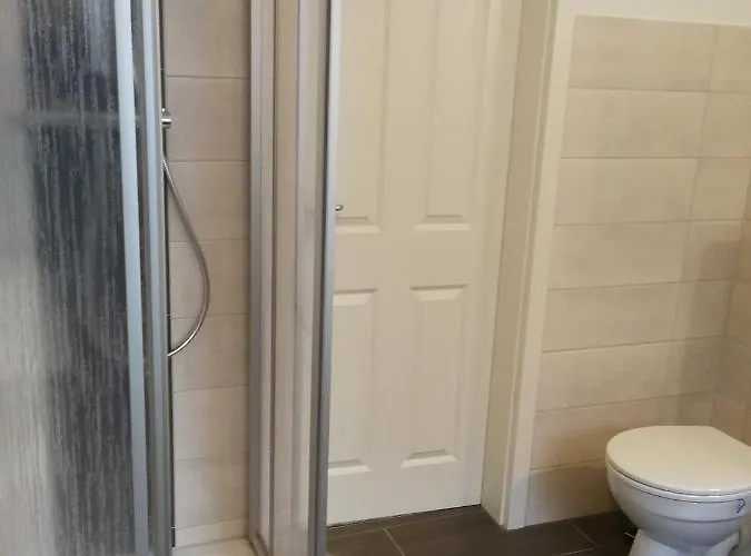 아파트 Gaestewohnung In Cottbus-klein Stroebitz *